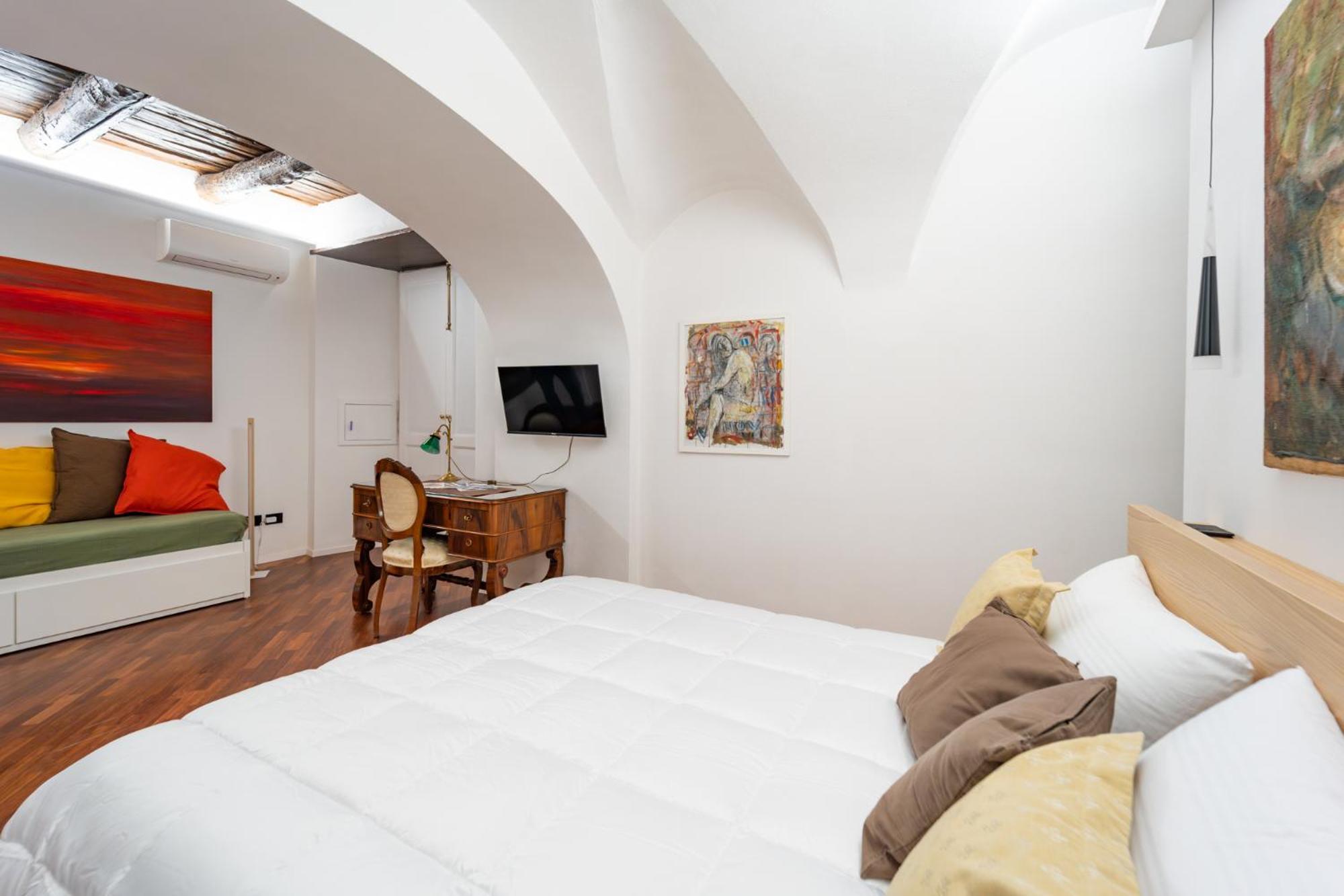 Toledo 289 * Napoli